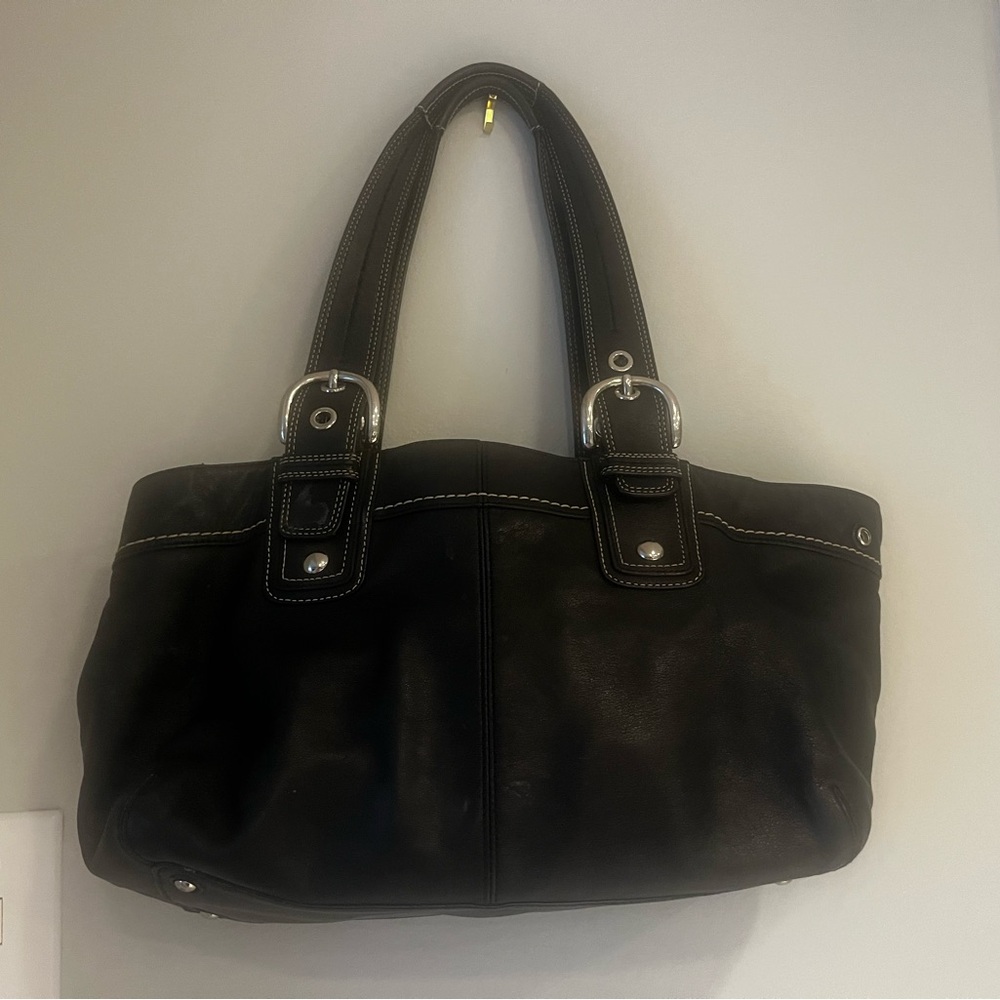 Coach black leather pleated soho bag with white stitching